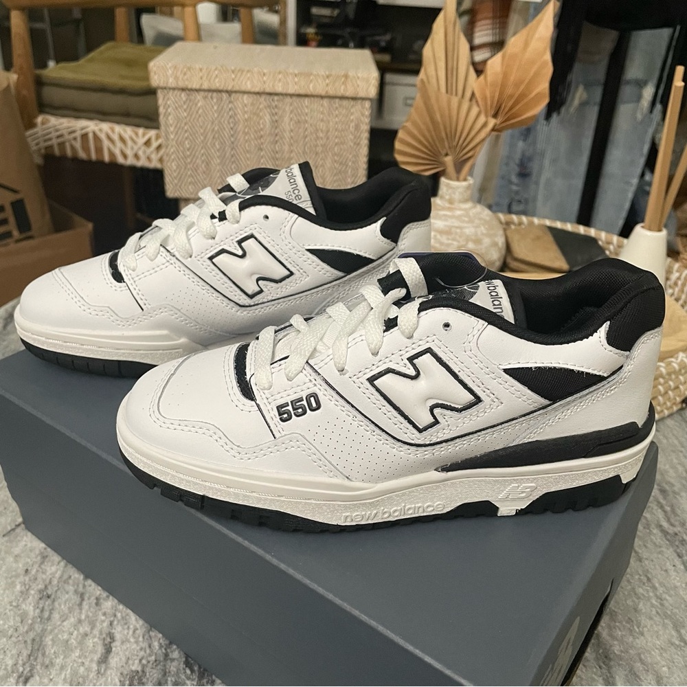 New Balance 550 - sz men’s 4 - Picture 3 of 6